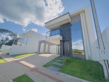  SOBRADO � VENDA NO �GUA BRANCA